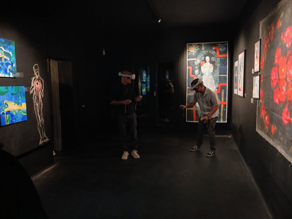 Exhibition 'MICRO:COSM'